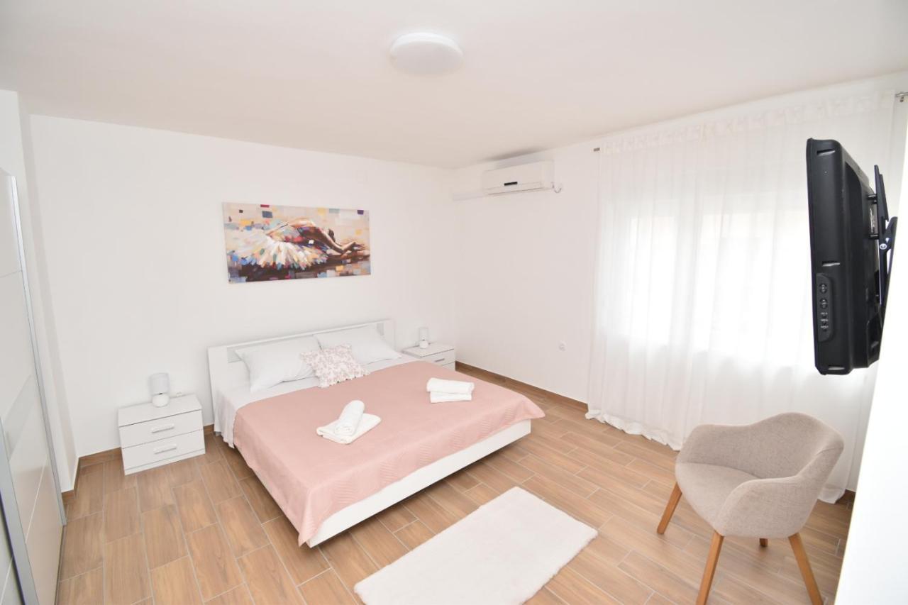 Apartments Ivan ザダル エクステリア 写真